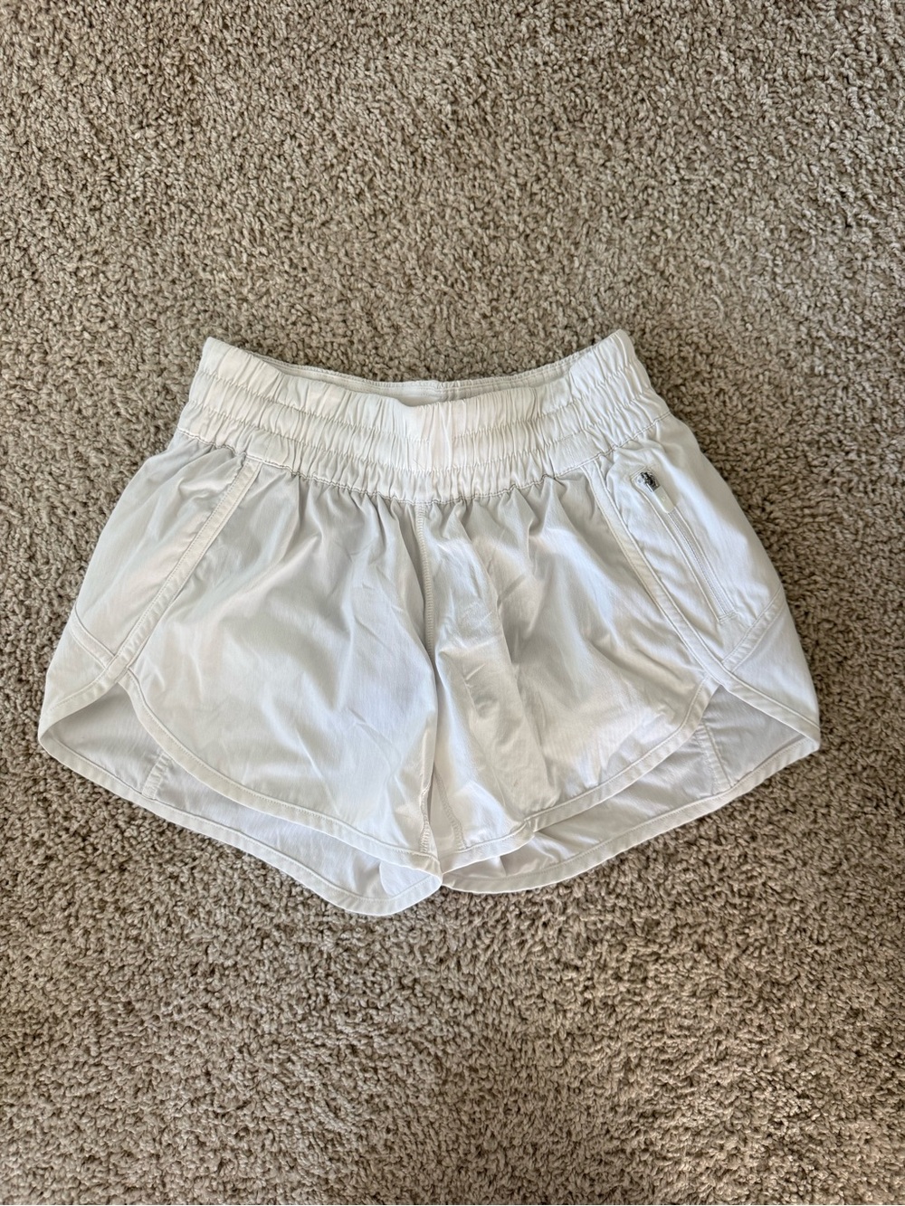 Lululemon White Hottie Hot Shorts 3” Inseam